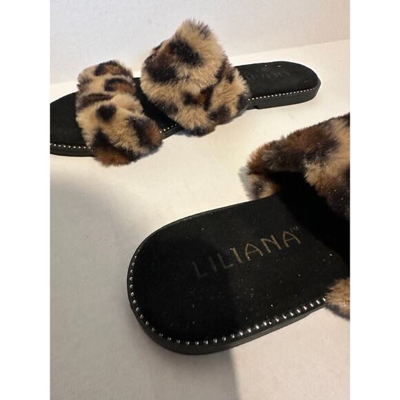 Women Cheetah Leopard Animal Print Fluffy Slippers Size 9 - Picture 2 of 6
